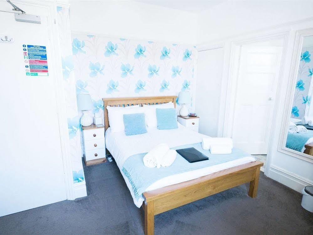 Southern Breeze Lodge - Adults Only Bournemouth Exterior foto